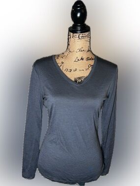 Seg’ments Merino Wool Woolmark Long Sleeve V Neck Base Layer Lightweight Top M